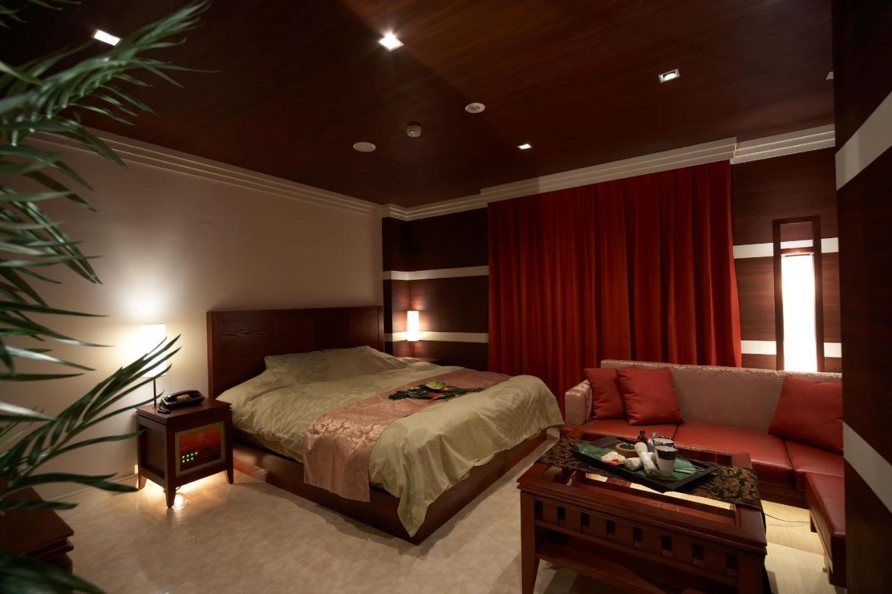 Le Ciel Spa & Resort (Adults Only) Tsurugashima Bagian luar foto